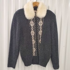 Tanjay | Lightweight Sweater w/ Removeable trim